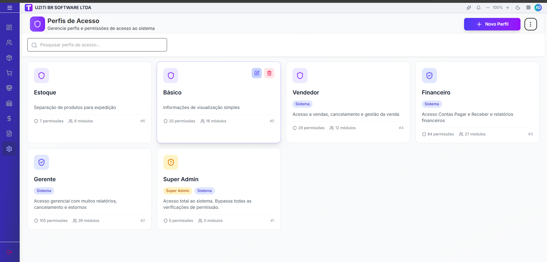 Card de perfil com ações de editar e excluir visíveis